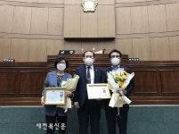 부안군의회 이용님 산업건설위원장·김연식 의원, 지방의정봉사상 수상