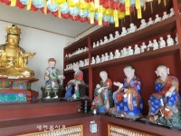 완주 송광사 목조석가여래삼존좌상 및 소조십육나한상 일괄 등 보물 제2126호 지정