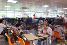 무주장애인·노인종합복지관 삼계탕 제공