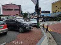 무주읍 대형 마트 앞 인도 주차장 조성 보행권 침해