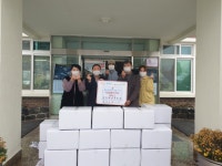 고창 부안면 천국농장, 식료품 꾸러미 16상자 기탁