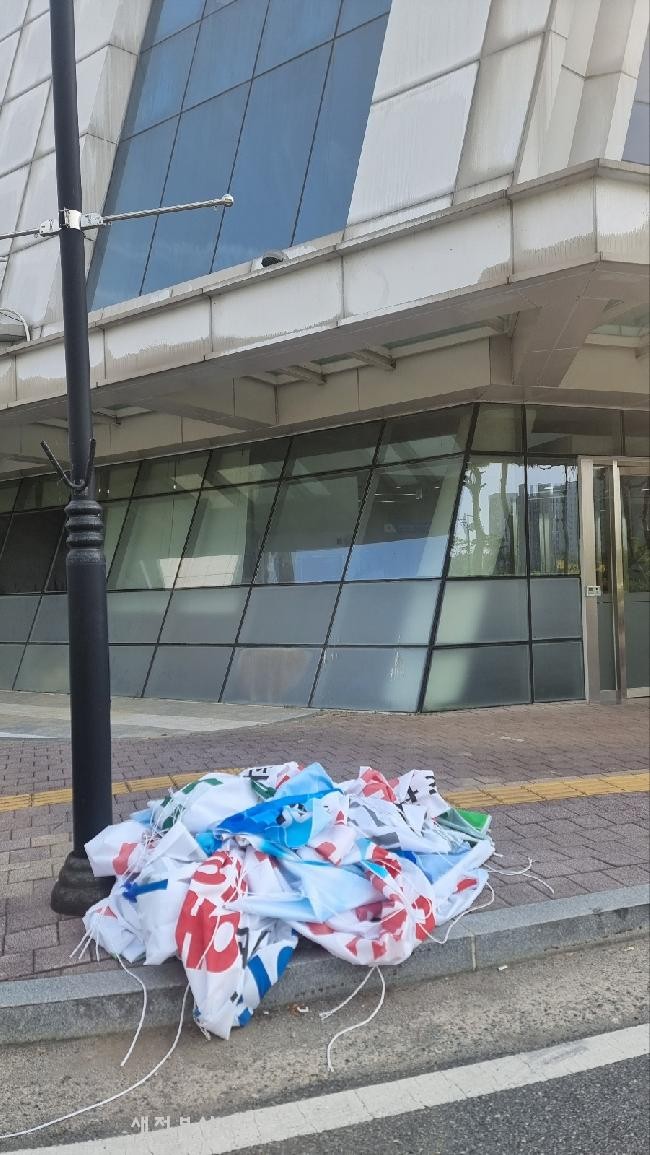 김관영 전북도지사, 완주-전주 통합 노력 파행...군의회와 주민 반대로 대화 무산