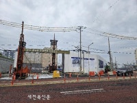 군산 경장동 진흥기업 주상복합 공사로 도로 침하 심각… 늑장 대응 시민 불안 가중