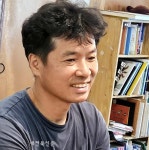 맑고 투박한 그림 속에서 풍겨 나오는 시원의 울림