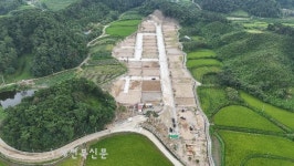 지리산 아래 청정자연환경, 남원시 주천면 전원주택단지 ‘눈길’