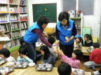 경기도여성비전센터 재능기부팀 소속 제빵팀 나눔의 집 빵 기부