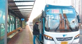 출퇴근 시간대면 콩나물 버스 승객 느는데 증차 안돼 불편 가중