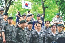 정의화 의장, 연천 6·25 유해발굴지 찾아