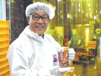 꽃사슴·흑염소 쑥쑥 자라는 황금비율 배합사료로 대박
