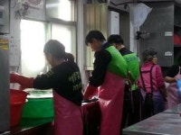 인천해경, 노인복지센터서 무료 급식 봉사활동