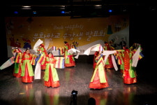 인천연수문화원 문화학교 수강생 발표회 사물놀이 등 10개 강좌서 배운 실력 선봬