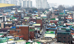 재개발 사업, 학교 일조권 우선 고려해야