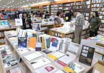 부천시 ‘희망도서 바로대출 서비스’ 시행 도서관 신청 대신 동네서점 9곳에서 빌려