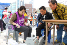 인천시 주안나누리병원, ‘제2회 벚꽃 주민 한마음 걷기 대회’ 참여 건강정보 전달