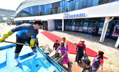 서해5도 수산물복합문화센터 개장 … 소비자 직거래 가능