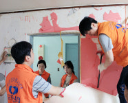 군포시 군포2동, 황혼 부부의 집 샛별처럼 바꿔주는 봉사활동 전개