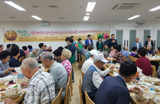 인천시 연수2동 새마을부녀회, 지역 노인 대상 삼계탕 대접