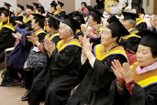 의왕시, ‘찾아가는 배움터’…경로당 어르신 50명 수료