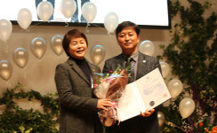 판교종합사회복지관 김용길 관장, 독거노인보호사업 유공자 표창 대상 수상