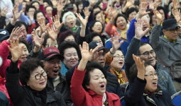 웃음꽃으로 치매 예방