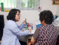 군포시 보건소 경로당 114곳에 상비약품 지원