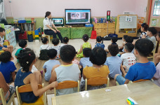 의정부경찰서, 시민 교통안전 위한 다중이용시설 활용 이색 홍보