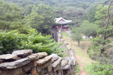 무심코 지나쳐버린 ‘기념비’ 잊지 말아야 할 저항의 역사…
