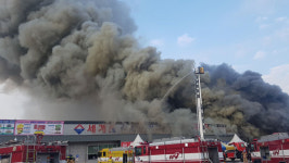 인천 미추홀구 ‘세계로 식자재마트’불  51분에 진화