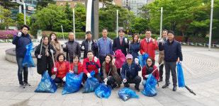 자유한국당 성남 분당(을)당원협의회,분당구 정자역과 탄천변 정화 봉사활동