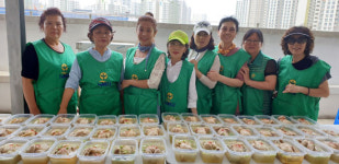 하남시 미사2동 새마을부녀회, 홀몸노인 70여 가구에 삼계탕 전달
