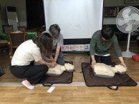 노인들 사랑방 찾아가 ‘심폐소생술 방법’ 전수