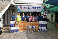 시흥서·시민경찰위,  노인시설 ‘천사의 집’에 위문품 전달