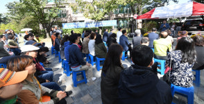 246m 앞 학교 놔둔 채 1.19㎞ 이동 경계선 조정 뒤 통학 경계심 풀렸다