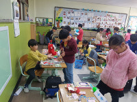 군포 둔전초 녹색장터 개최…네일아트 체험관 등 운영