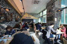 홍담동 홍게우동 기존 우동집과 차별화에 창업 문의 잇따라