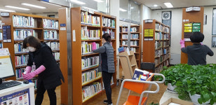 구리시립도서관 8곳 코로나19 방역 완료… 19일 전면개관