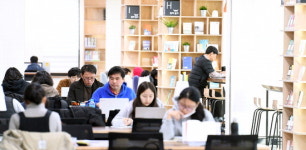 새 단장 마친 수원 선경도서관