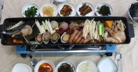 KBS 2TV 생생정보 SNS 화제 맛집 1m 통갈치조림 민들레집 & 대왕 양다리 용산왕꼬치 위치와 정보는?