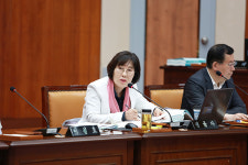 신금자 군포시의원, 행감서 성민재가노인복지센터 감독 소홀 지적