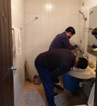 군포2동 새마을지도자회, 저소득 가구 찾아 사랑의 집고치기 봉사