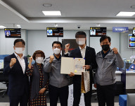 안양만안경찰서, 보이스피싱 범죄 차단 신한은행 직원 감사장 전달