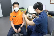 오산소방서, 전 직원 대상 코로나19 백신 1차접종 실시