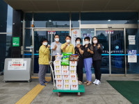 인천시 남동구 구월1동 통장협의회,남동구 보건소에 사탕과 음료 등 간식 전달