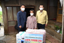 유천호 강화군수 홀몸노인 농촌집 고쳐주기 봉사