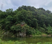 광주시민 곤지암천 절벽  백인대에 교량을 설치해 주세요 