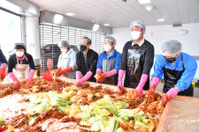 하남시 덕풍1동 새마을협의회·부녀회, 김장담그기 행사 950포기 전달