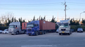 승용차 끌고와 자리 찜… 인천 화물차 공영주차장 사유화