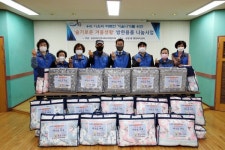 인천시 동구 송현3동 지역사회보장협의체, 홀몸 어르신 방한용품 나눔 행사