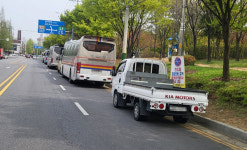 인천 중앙근린공원 주변 도로 대형버스·화물차 주차장 변질