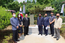성남문화원, 이매역 1번 출구 앞 6·25전쟁 72주년 의사단 추모제